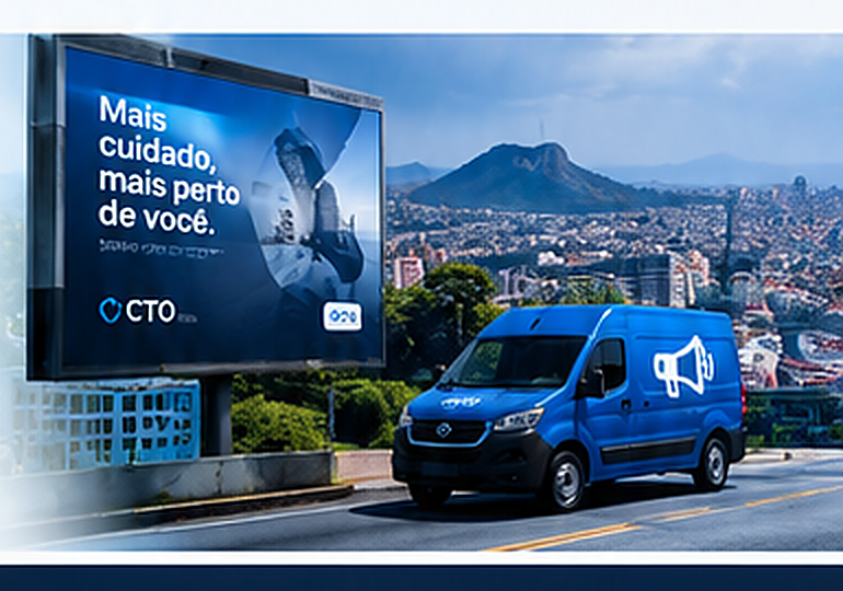 Outdoor CTO na rodovia com os dizeres Mais cuidado, mais perto de você e van de apoio equipada com alto-falante